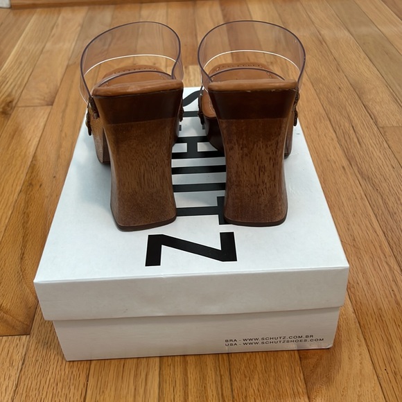 SCHUTZ WOODEN BOTTOM HEELED SANDALS SIZE 8 (BUT FITS LIKE A SIZE 7.5) - Picture 7 of 9
